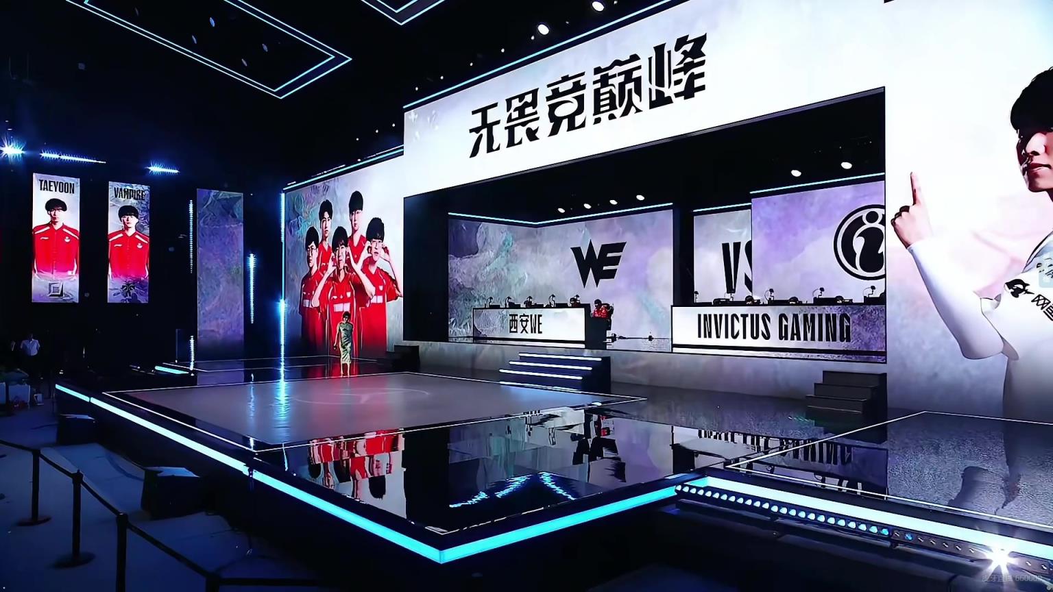 又有新皮膚！今日主持餘霜：綠色係國風旗袍，吧友們覺得如何？