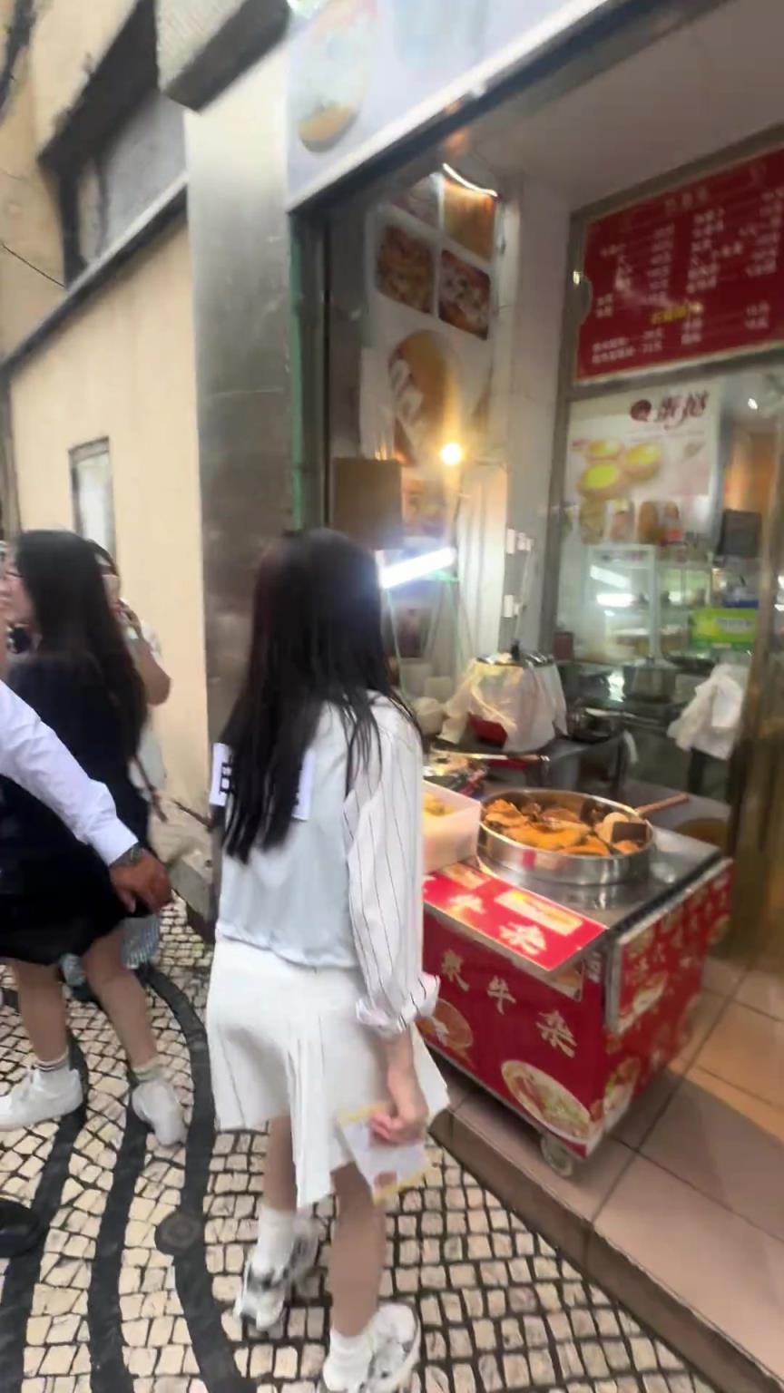 白鹿的安保都没有那些不知名明星多！