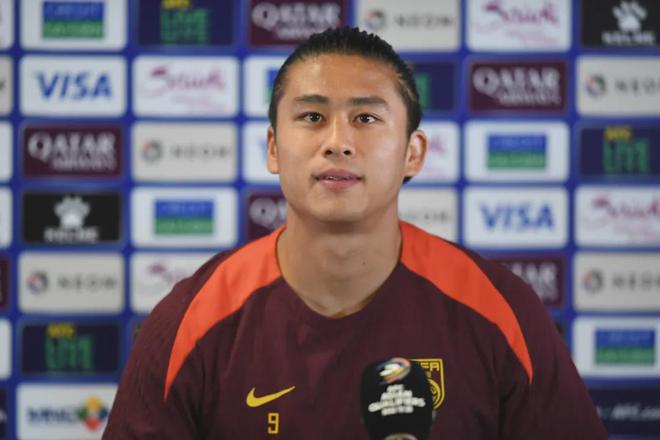 明牌？张玉宁意外曝光国足首发，王钰栋位置遭泄露
