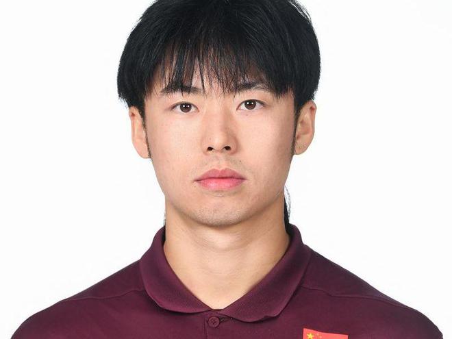 国足为什么又一次无缘世界杯？简单总结就是，你没有一个强力后腰