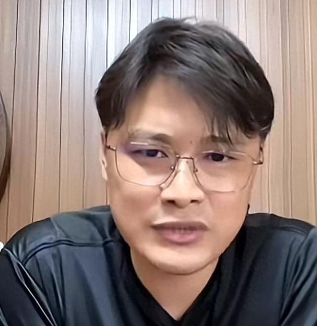 杜震宇：王鈺棟趕緊出國踢球，千萬別在中國待太長時間