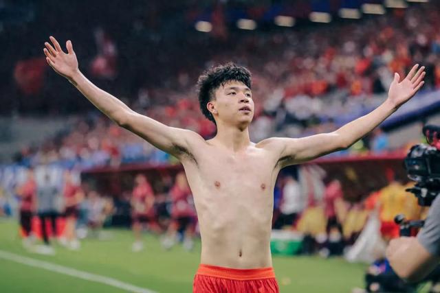 國足用勝利告別世預賽：王鈺棟以青春作預告，前路艱難仍要去闖！