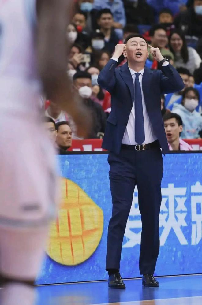 挑对手！恩怨局！今年的CBA<a href=/tag/204.html target=_blank class=infotextkey>季后赛</a>故事可太多了