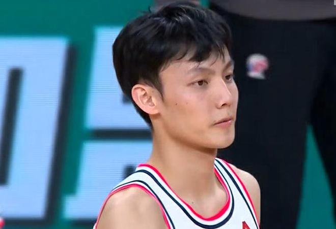 庫克首秀20+8廣東大勝新疆 徐杰30+8大帽李炎哲