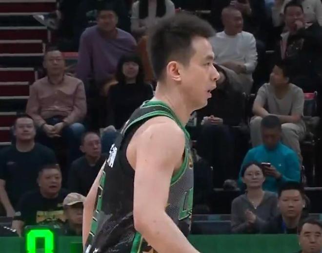 7人得分上雙遼寧37分大勝吉林 趙繼偉10+15張鎮(zhèn)麟19分