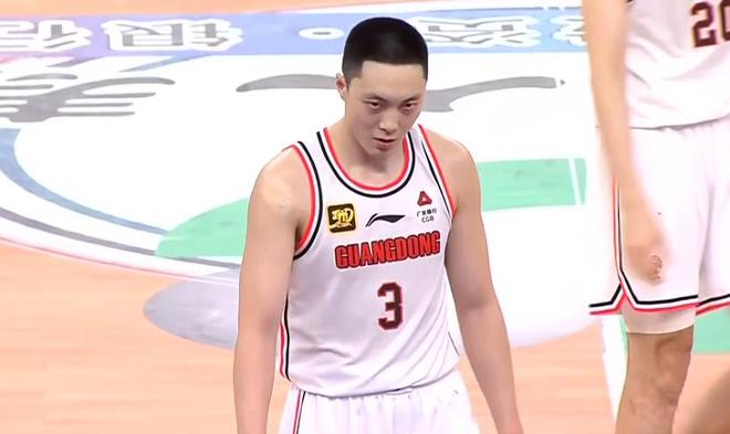 神劇情！上海加時勝廣東總比分1-1 胡明軒2罰不中哈維超遠三分絕殺