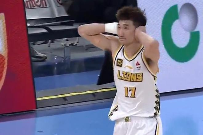 廣廈33分狂勝北京3-1奪賽點(diǎn) 林秉圣22+5斷周琦4分