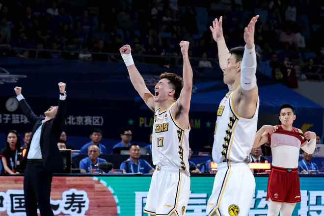 新王诞生！广厦4-2北京夺队史首冠 布朗41分FMVP