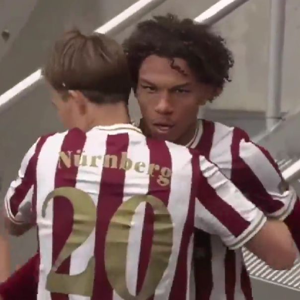 3-1！2-2！德乙2强一夜不败：前三易主，汉堡难了，差1胜回德甲