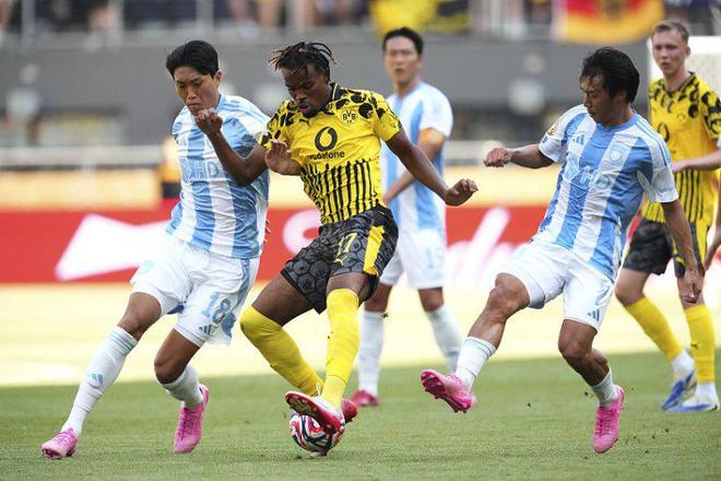多特蒙德1-0蔚山現(xiàn)代小組頭名出線
