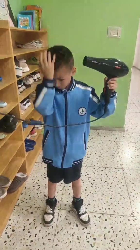 太专业了，上辈子是托尼没忘干净吧！！