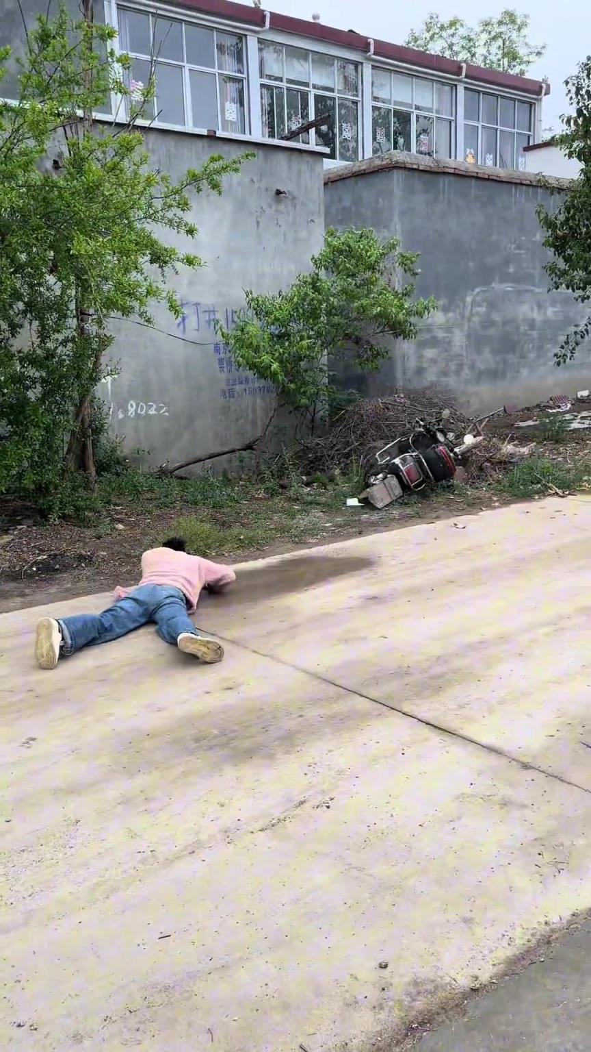 看来她是真想和你说句话