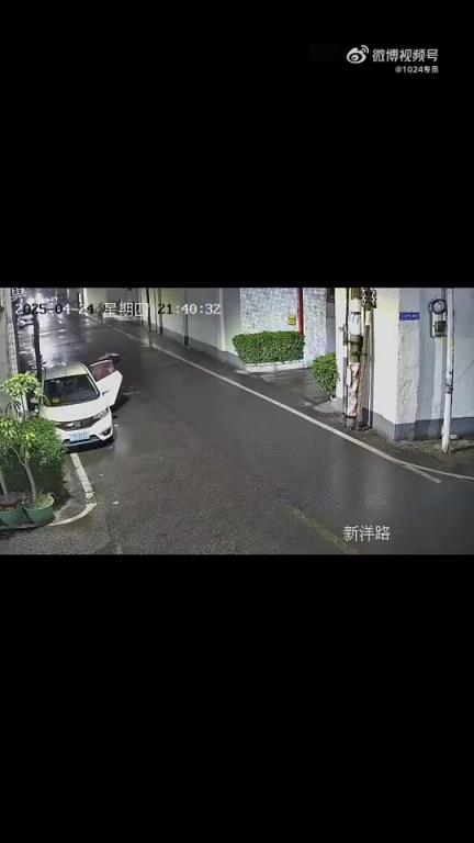 喝成这个样子还想着私了！！！没撞到人都是万幸…