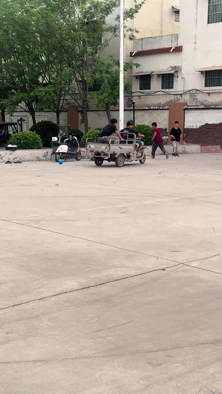 在尖叫声中迷失了自我，这下翻车了吧