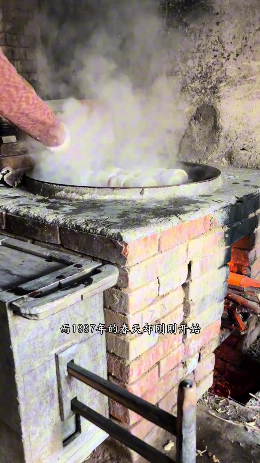 多希望一觉醒来，又回到小时候，一切还是最初的样子。