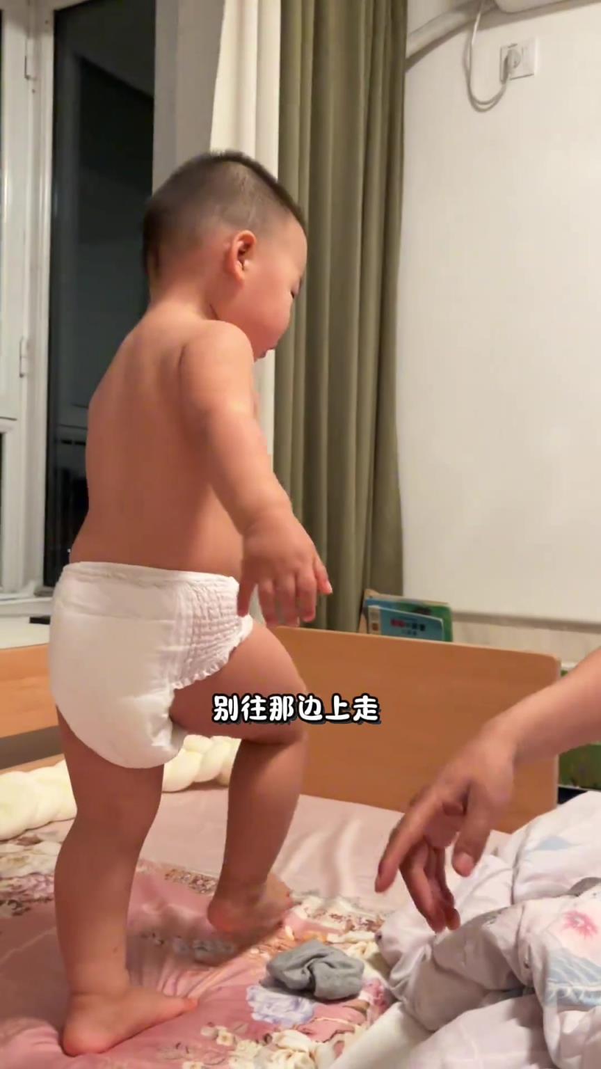 尿都接不住的年纪，接住了梗