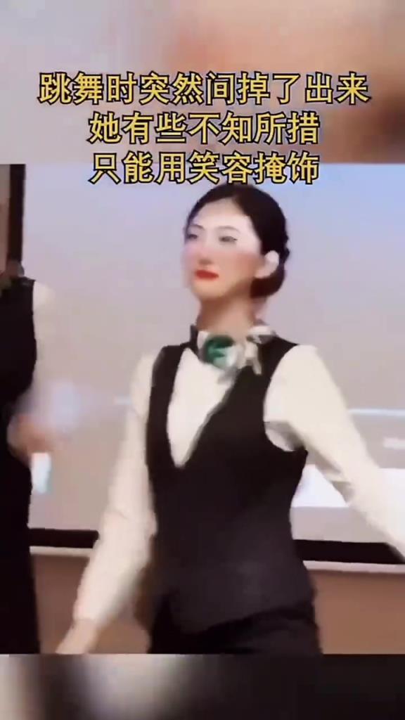 跳個(gè)舞還爆裝備？跳挺好，下次多跳！
