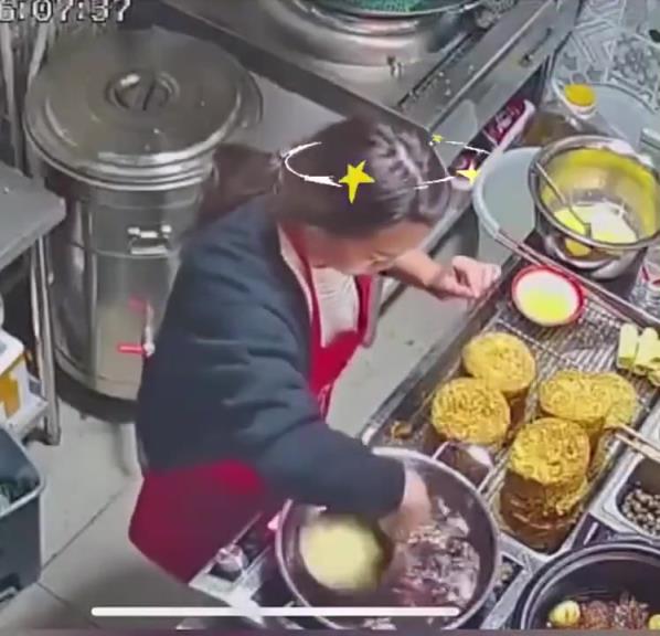 你們猜這些油會(huì)不會(huì)丟掉？