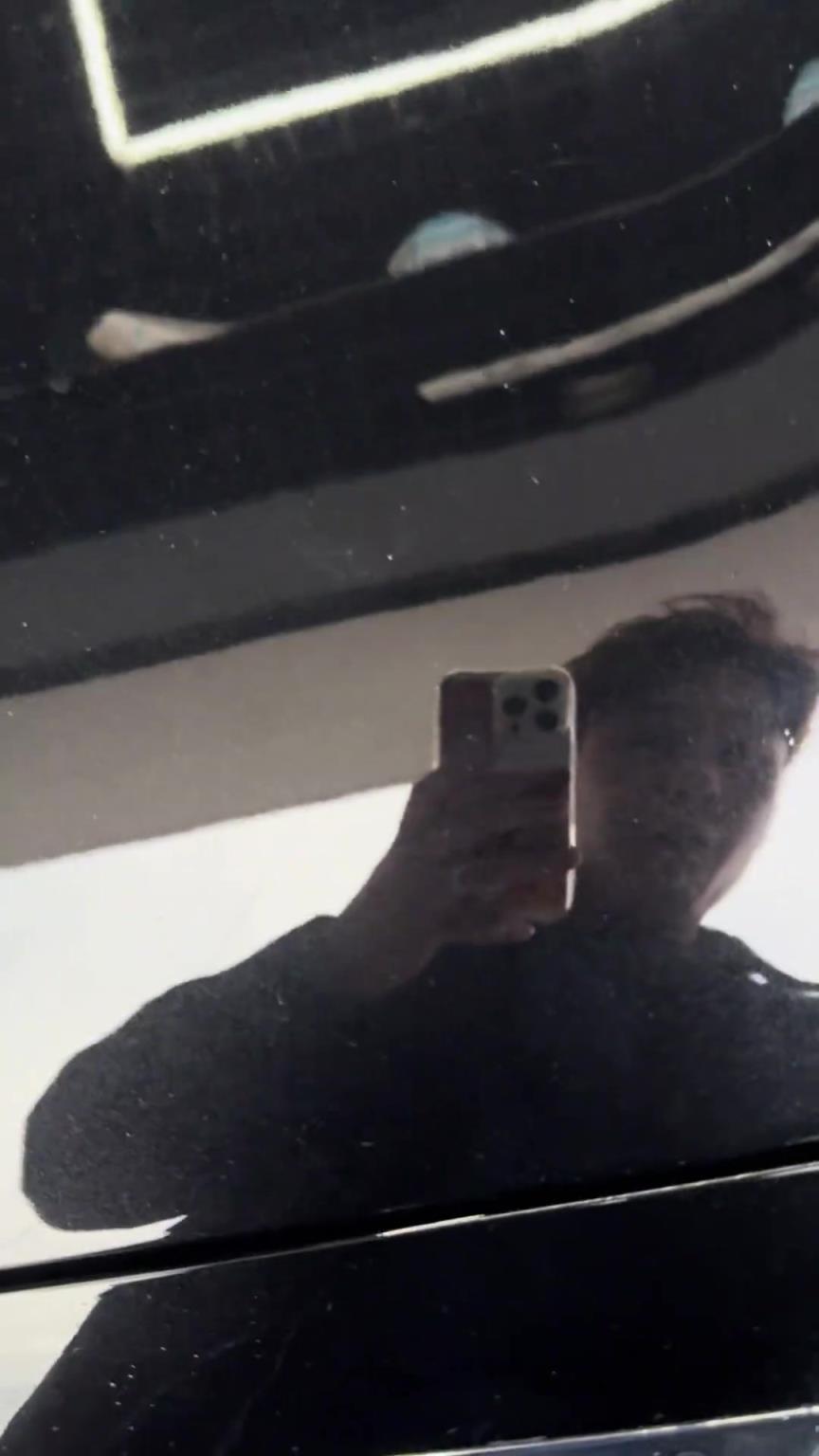 笑容并没有消失，只是转移了