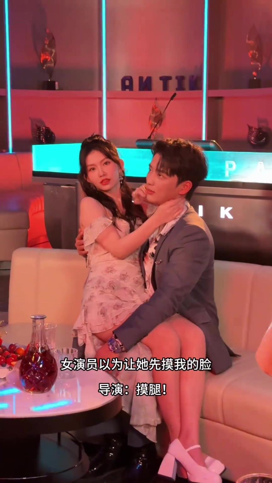 控制不住的开心。嘴角的微笑我看到了