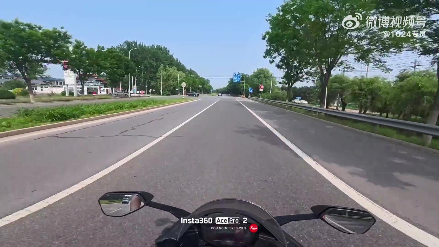宁愿鸣笛也不减速，这么远的距离真的刹不住吗？
