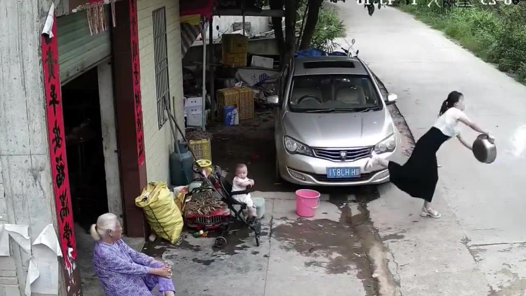 電動(dòng)車：她說的都是我的詞啊