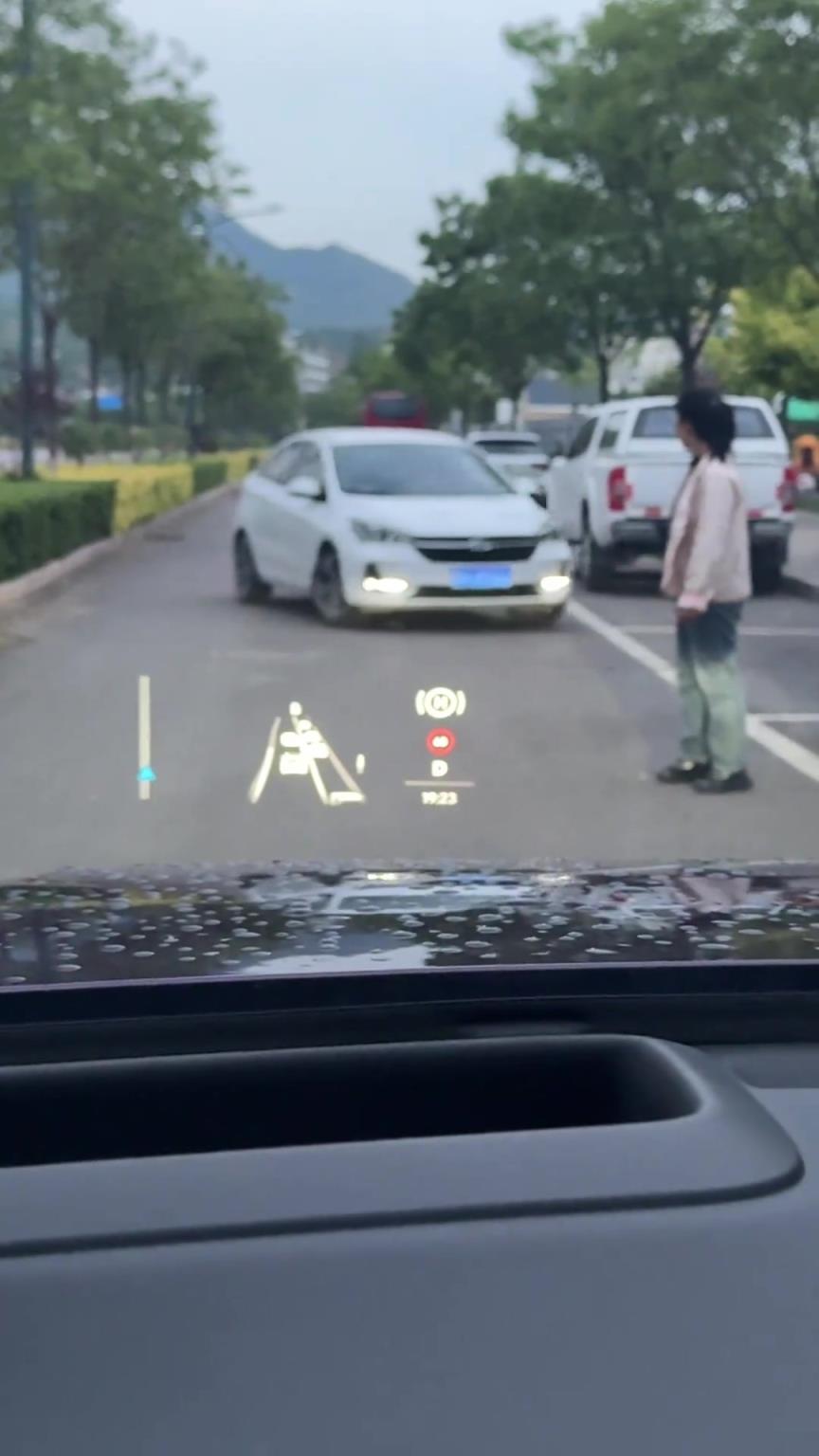 妈妈非要过去跟人家说我技术不好给我让让哈哈哈
