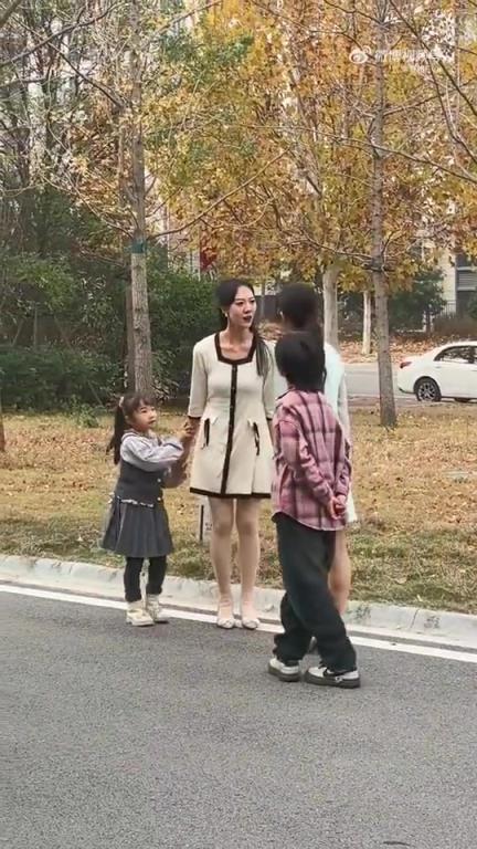 影视花絮，上演两个妈妈打架戏码！！！