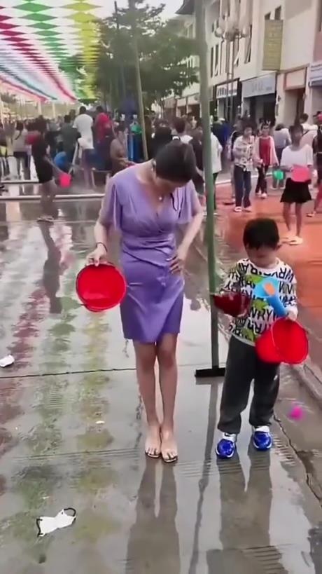 潑水比太上老君照妖鏡都好使