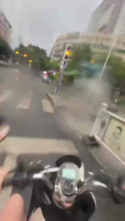 gogogo出发喽！这是喝了多少？起都起不来