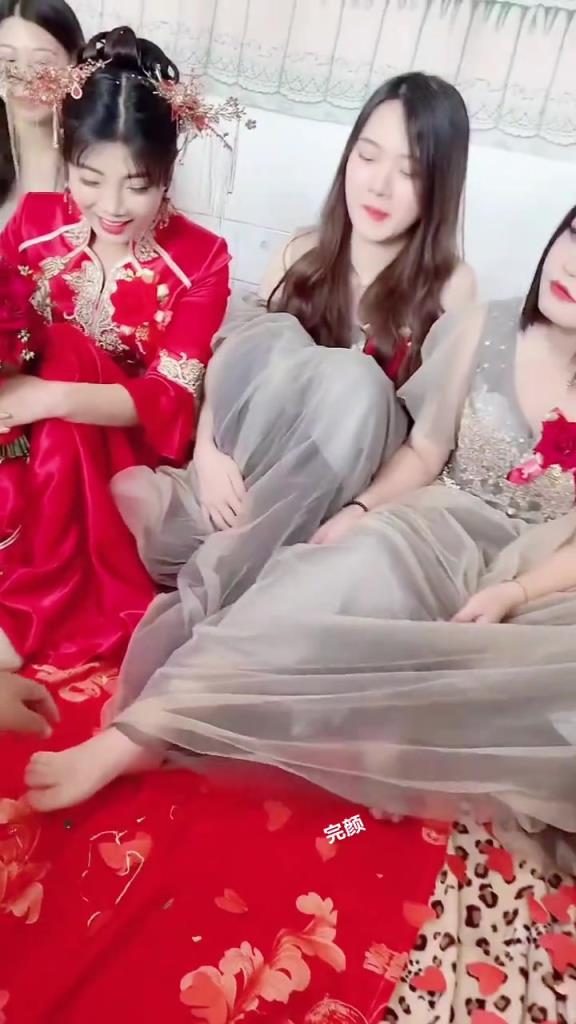 为什么当年我老婆闺蜜没设计这种游戏，告诉我，why！！
