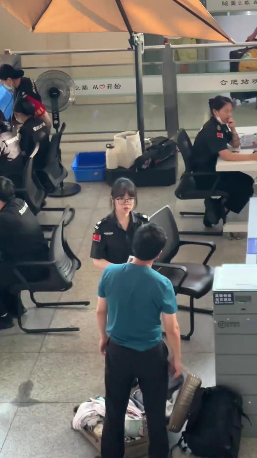 让他喝完估计都不用坐车了吧！！