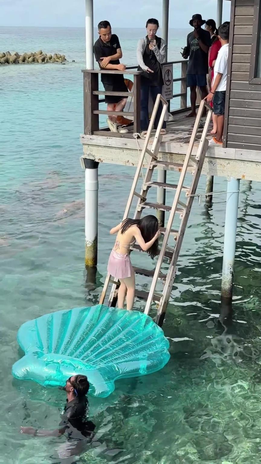 女生會不會被魚頂翻??？！