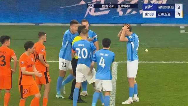 一夜过后，国足大将或遭重罚！媒体人炮轰：难堪大任！