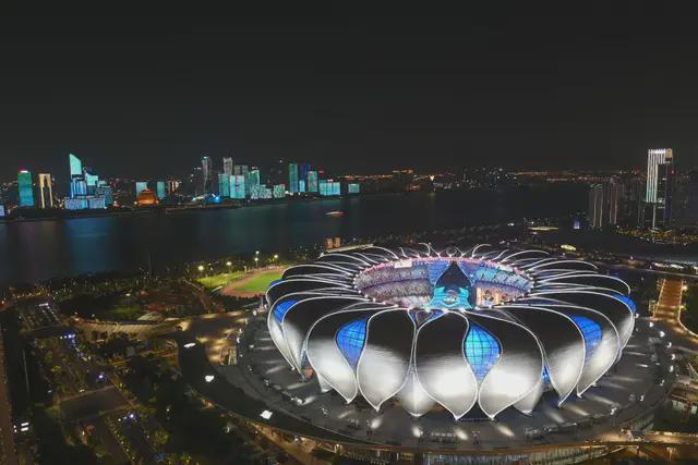 一场综合经济效益近十亿的体育狂欢盛宴——国足比赛经济学