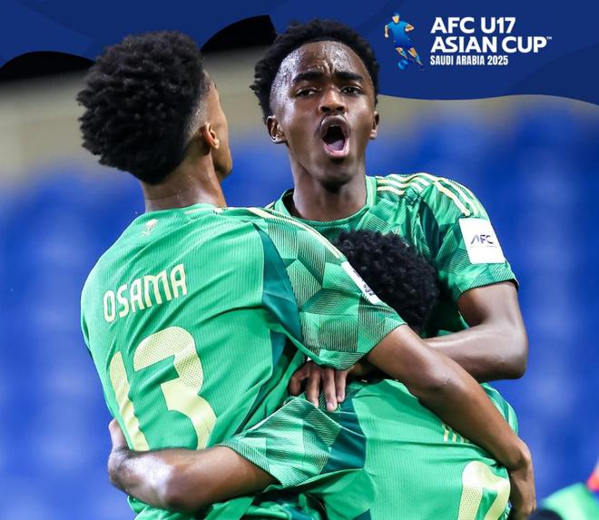U17国足1-2沙特，日本籍主帅率队5连败！弃用混血冠军队长太讽刺