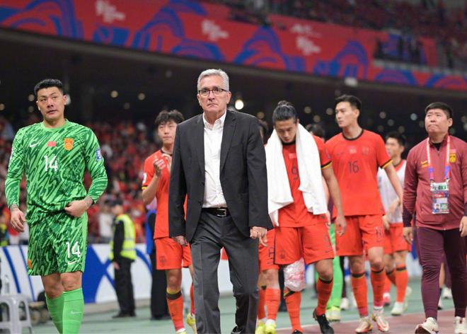 国足18强赛对手FIFA排名情况：中国下降4位最多，印尼沙特均上升