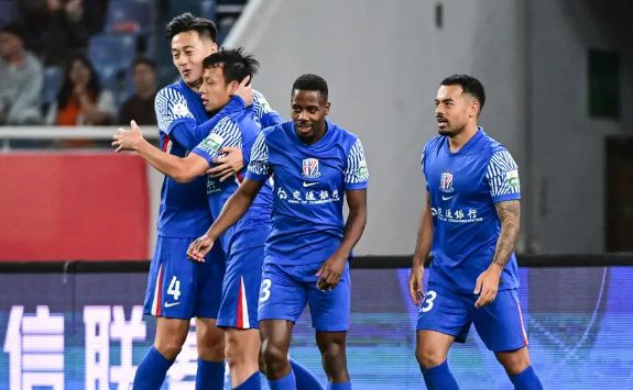 1：0！申花年輕替補一戰(zhàn)逆襲徹底上位，國足悍將被迫讓位淪為看客