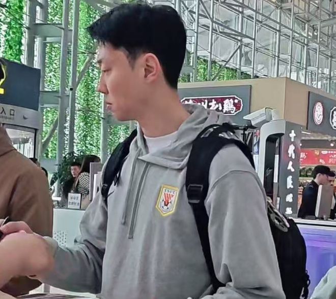 泰山队出征长春，国脚后卫复出，两名年轻球员首次随队去客场