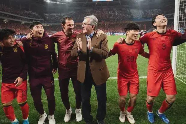 21点45，国足vs印尼生死战，坐拥68年不败纪录，拿3分或冲进前4
