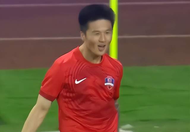 “李铁关系户”中超再次爆发：本赛季独造4球，超大部分国脚！