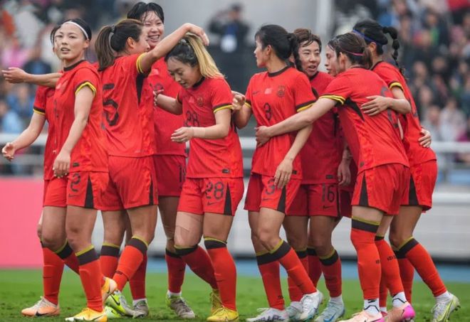 5-1，奪冠！中國女足久違大勝，22歲國腳帽子戲法+助攻，球迷沸騰