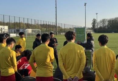 1-0擊敗門興U16！博主談09國少：中國隊控球率高于對手，節(jié)奏快