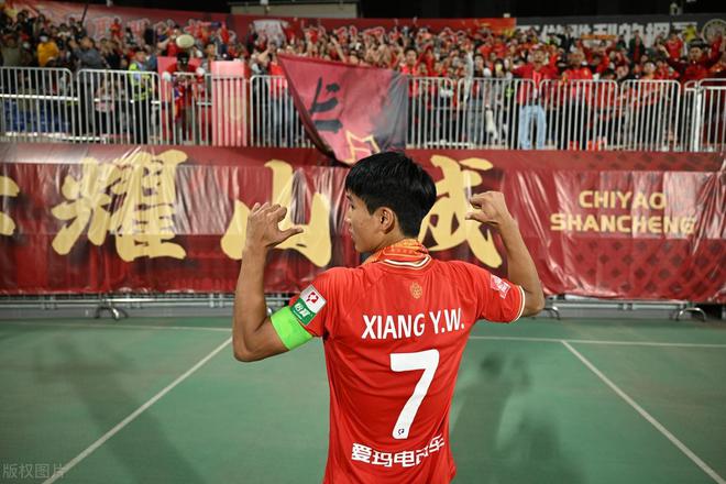 21歲前鋒登頂射手榜！身高1米72，中甲4場5球，未來有望入選國足