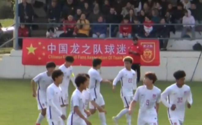 2-1逆轉(zhuǎn)！中國男足久違血性：U16連場(chǎng)壓著打+破5紀(jì)錄 日本遭淘汰