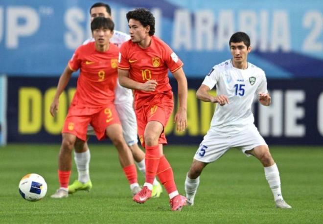 1-2遭逆轉(zhuǎn)+后防2失誤！U17國足2連敗遺憾出局 連續(xù)20年無緣世少賽