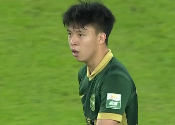 东体：国足一直在重点关注王钰栋，他和浙江队是双向奔赴