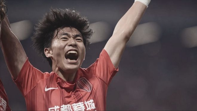 胡荷韬：21岁那年，我单防久保健英和伊东纯也
