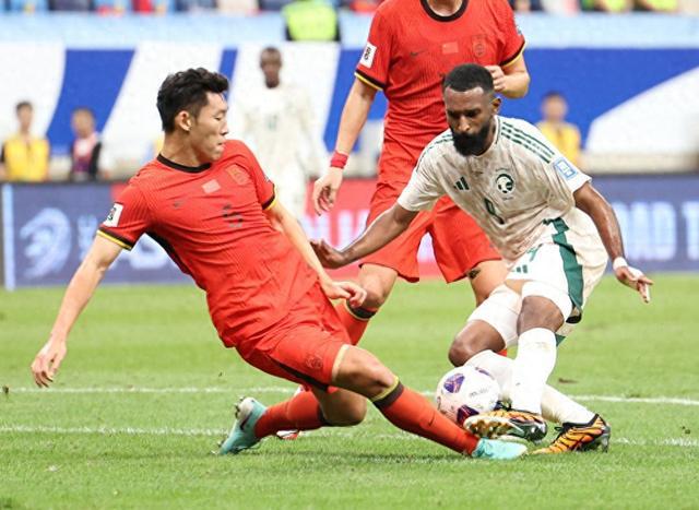 蒋圣龙确认无缘6月战役 国足中卫首选“太杰”组合