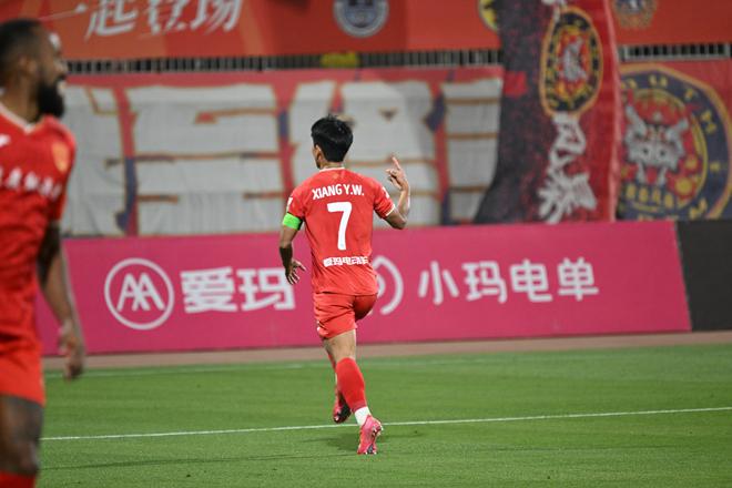 銅梁龍國(guó)青前鋒向余望4輪5球，力壓各隊(duì)外援領(lǐng)跑中甲射手榜